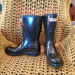 hunter boots glossy black size 6